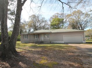 1271 Depot Rd, Lucedale, MS 39452