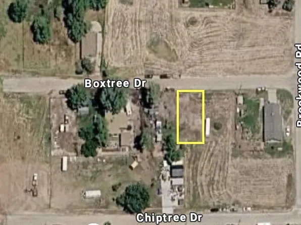 Boxtree Dr, Lake Elizabeth, CA 93532