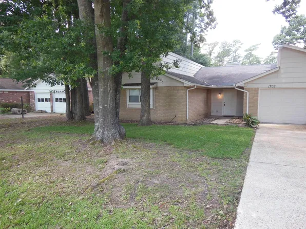 1702 S 1st St, Conroe, TX 77301