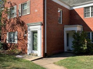 3414 Gunston Rd, Alexandria, VA 22302