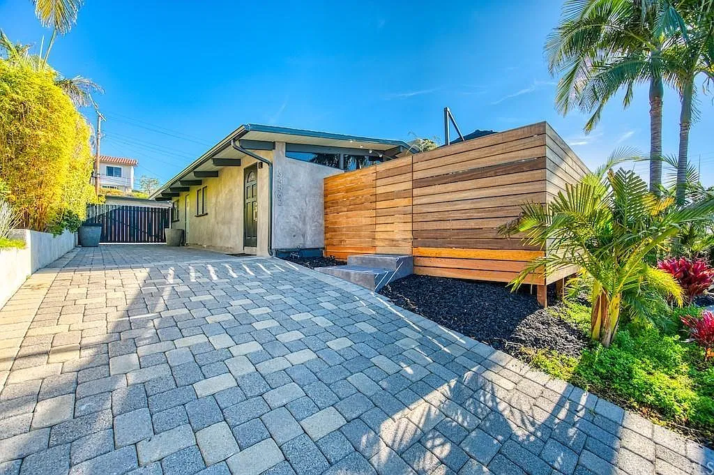 34562 Camino El Molino — Photo 4