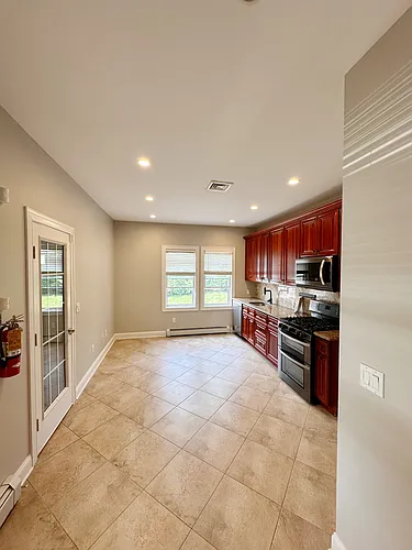 66 Prospect Ave #1A Photo 1