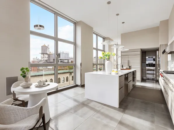 240 Park Avenue South image 11 of 29