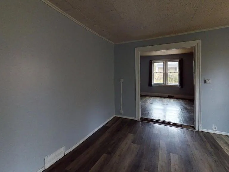 10 Locust St — Photo 7