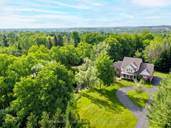 1796 Gainsborough Rd, Middlesex Centre, ON N6H 5L2