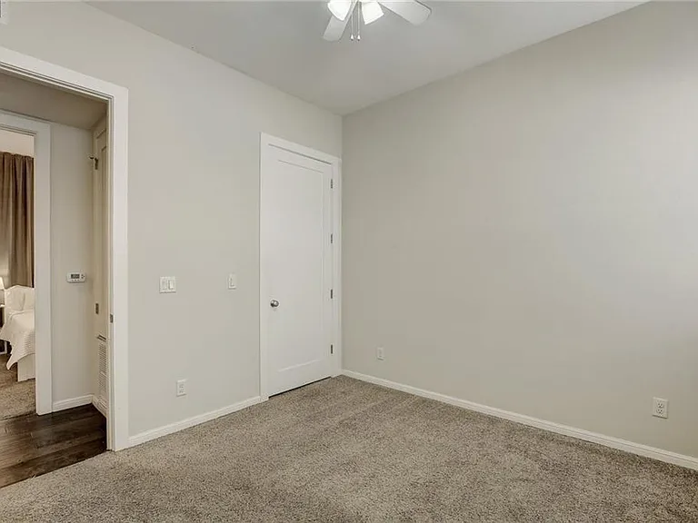 2708 San Pedro St #301 — Photo 17