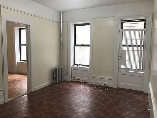 Rented by BRICK & GALO REALTY CORP | media 9