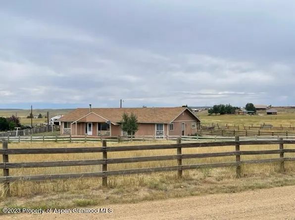 339 Sunset Dr, Craig, CO 81625