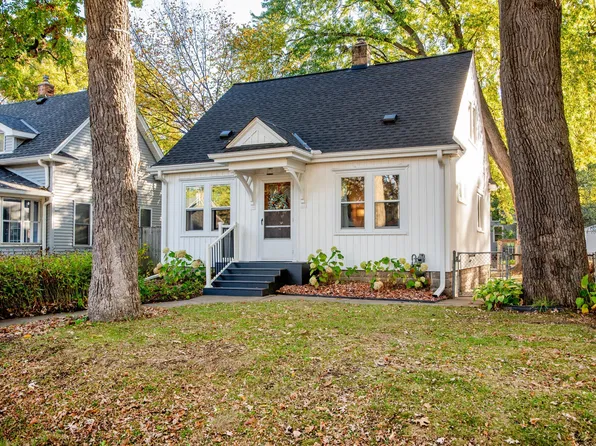 3538 Grimes Ave N, Robbinsdale, MN 55422