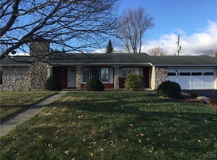 5026 Aberdene St, Center Valley, PA 18034