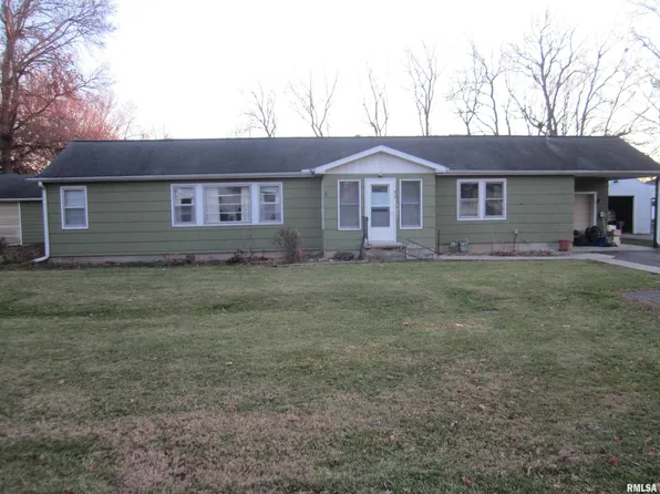 419 W Arch St, Mason City, IL 62664