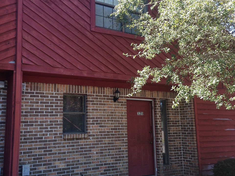 1st image of 320 Davenport Ct