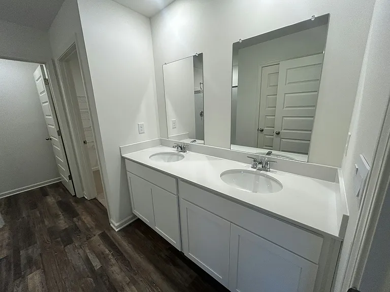 Master Bathroom 4