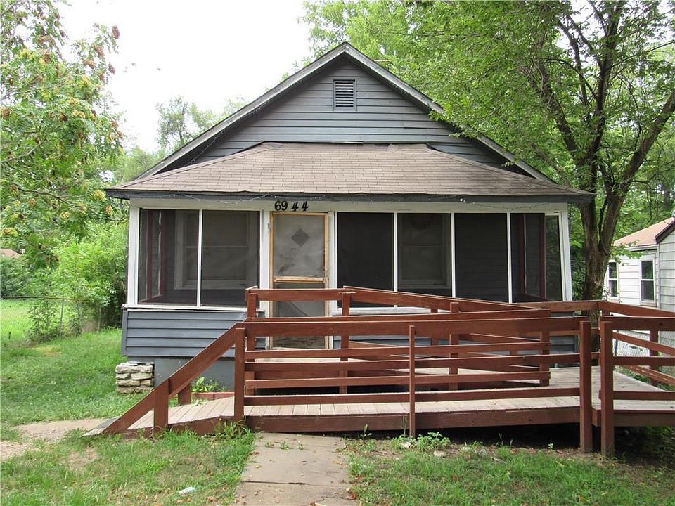 1st image of 6944 College Ave
