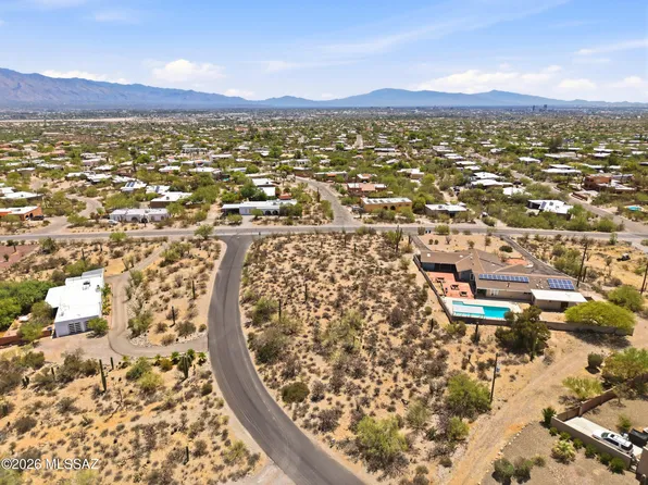 1801 N Painted Hills Rd, Tucson, AZ 85745