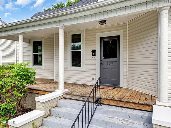 4th image of 207 E Caldwell Ave