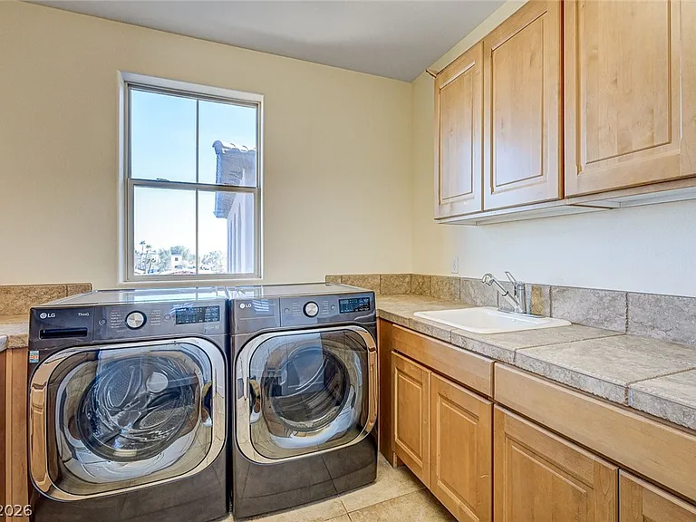 8490 Via De Bellasidra Ct — Photo 68
