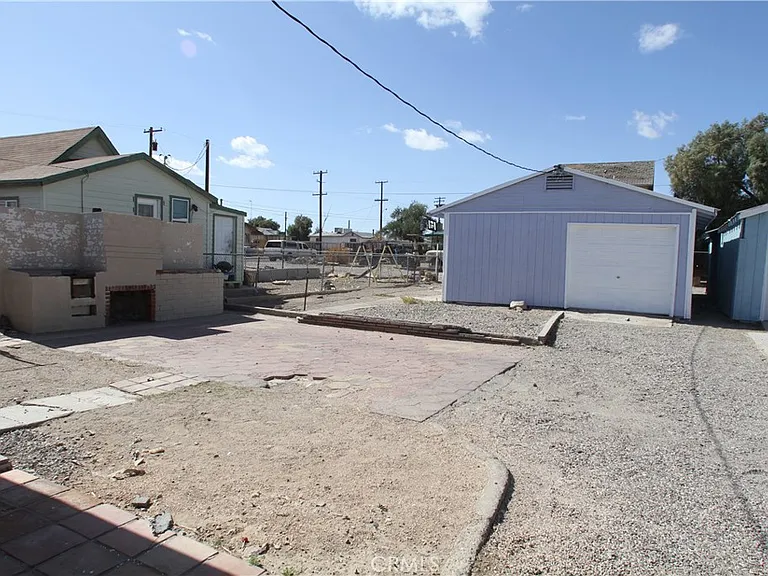 412 D St — Photo 16
