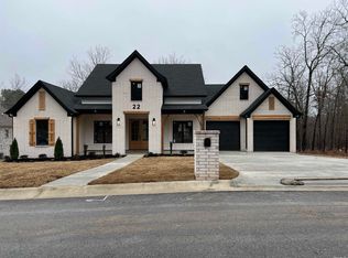 22 Benham Ln, Little Rock, AR 72210