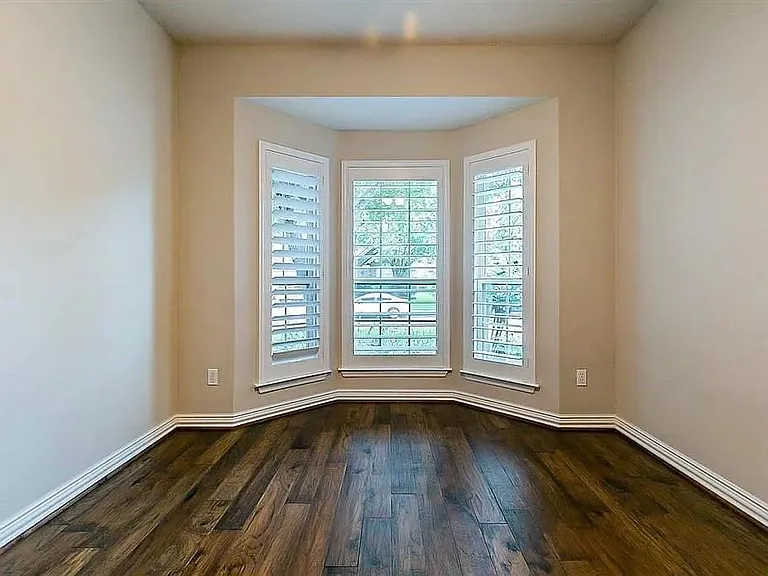 5823 Centennial Glen Dr — Photo 19