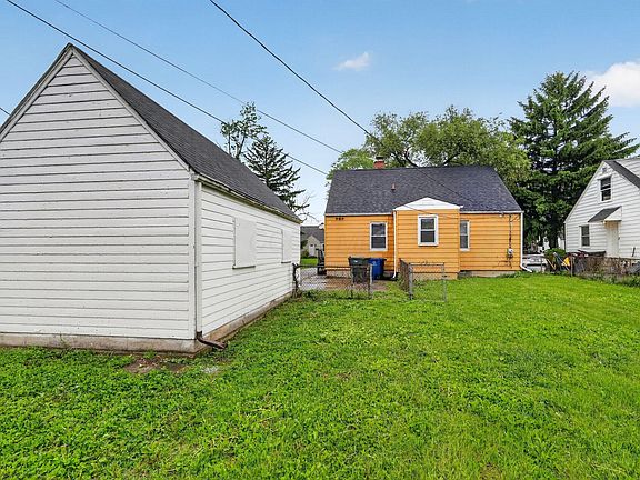 4th image of 2458 Renwood Pl