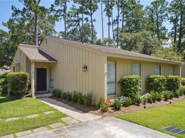117 Hampton Ct #300, Mandeville, LA 70471