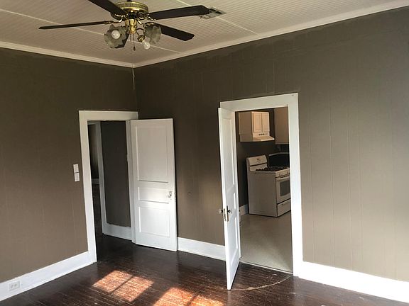 2nd image of 701 Julia St