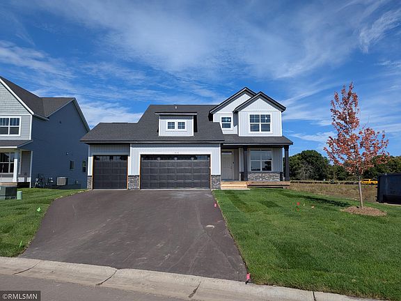 2nd image of 1739 Meadows Dr NE
