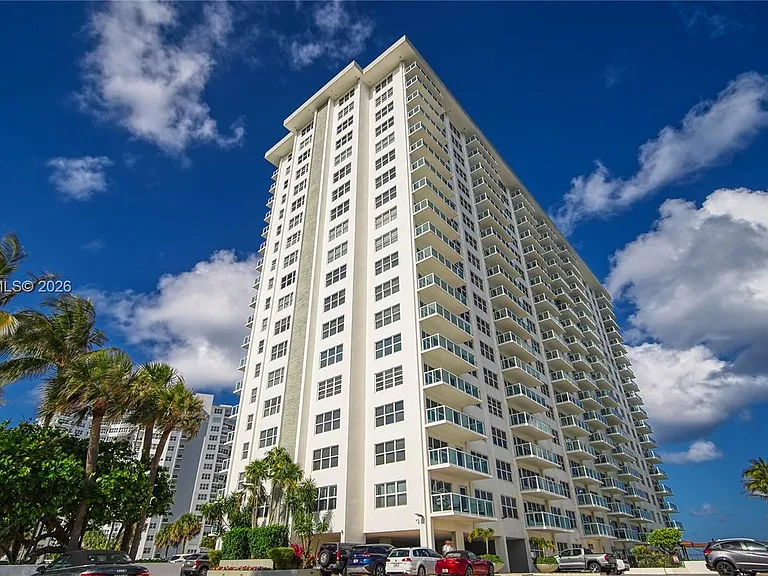 3550 Galt Ocean Dr #1808 — Photo 23