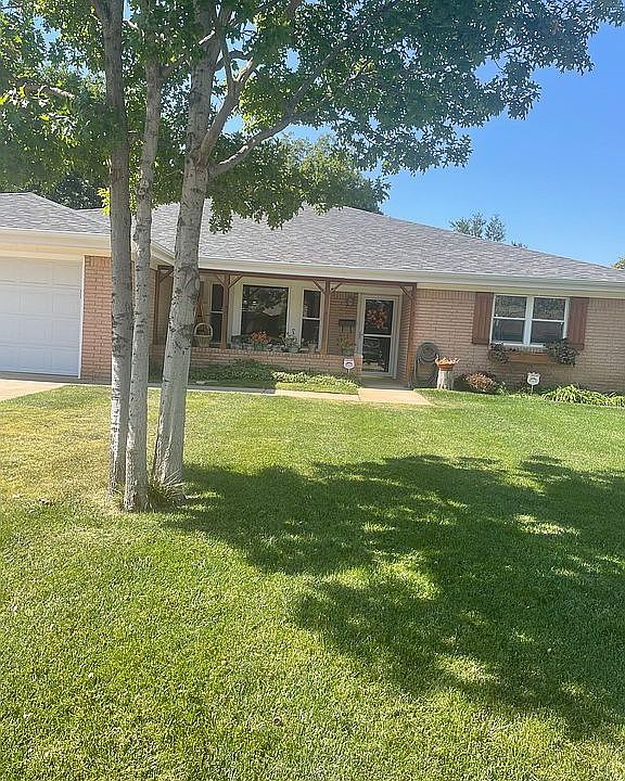 1st image of 3920 Barclay Dr