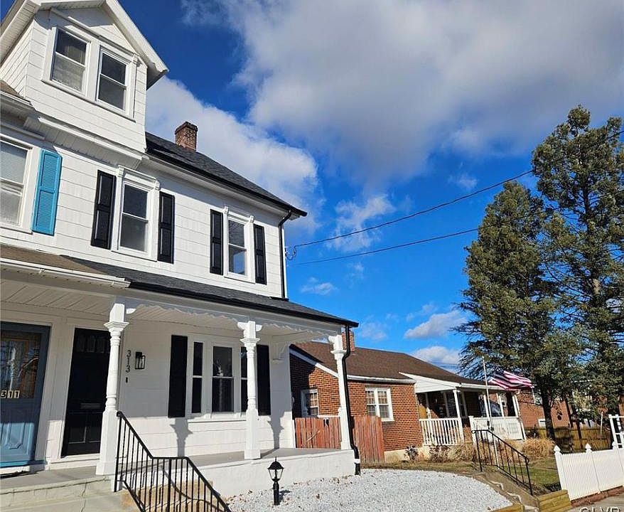 1st image of 313 E 21st St