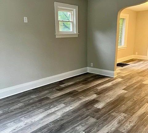 2nd image of 1519 Manss Ave