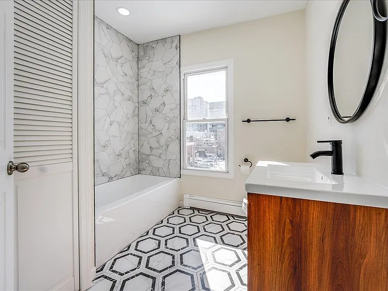 97 Saint Pauls Ave #2 — Photo 19