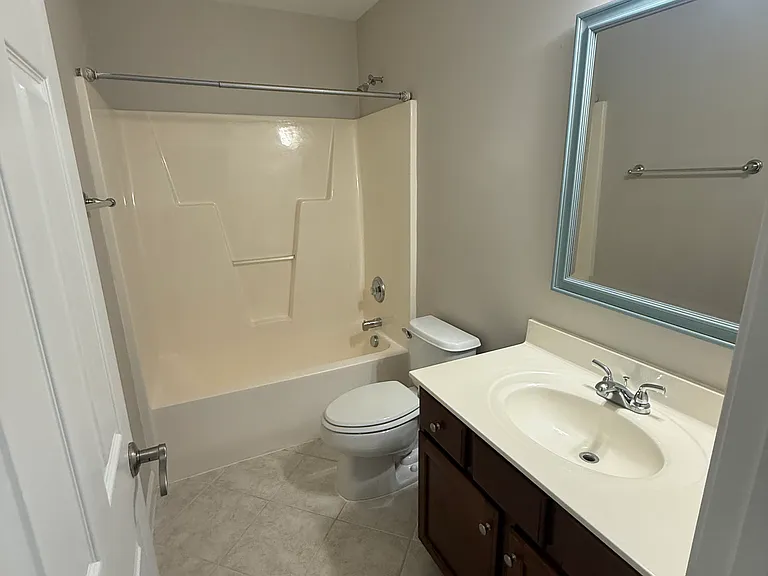 225 Stoke Hammond Ct — Photo 11