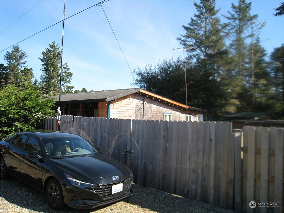Fully Fenced, Secluded>