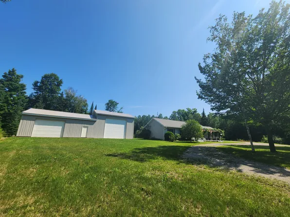 724 Jeanne Dr, Mio, MI 48647