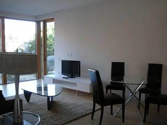 Rented by Compass | media 22