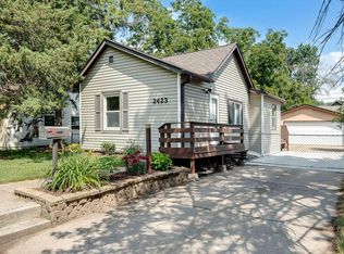 2423 13th Ave E, North Saint Paul, MN 55109