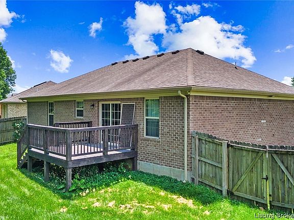 2nd image of 8840 Saddle Ridge Trl