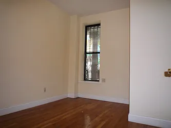 Rented by DSA Realty Midtown West