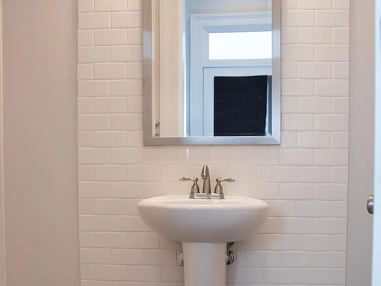403 S Lopez St — Photo 18