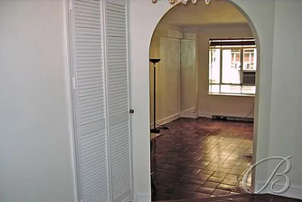 Rented by Bellmarc Realty | media 30