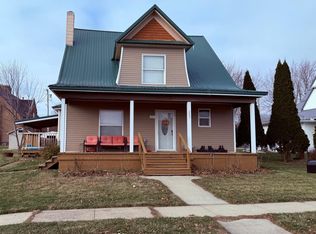 207 Maple St N, Mabel, MN 55954