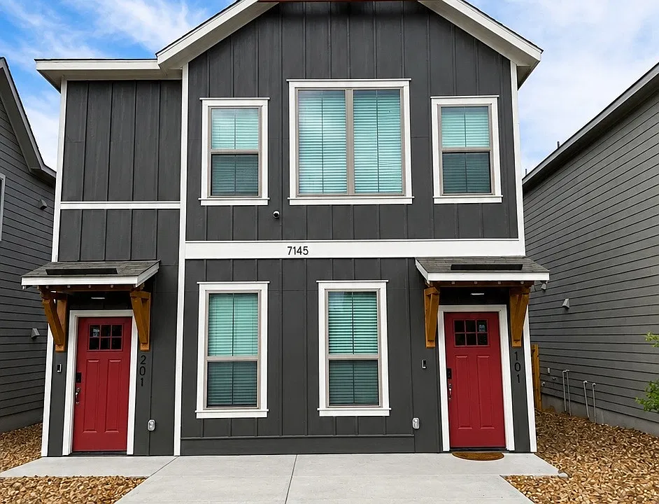 7145 Magnolia Vlg #101