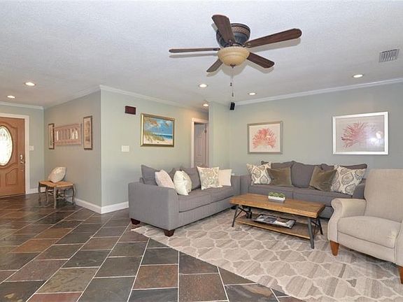 3rd image of 659 Greene Dr