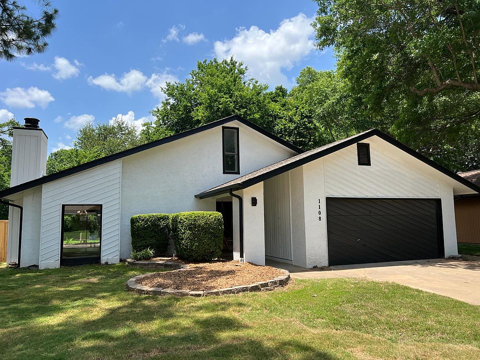 New paint an landscaping