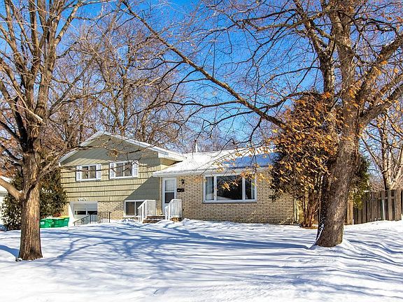 3rd image of 6406 Orchard Ave N