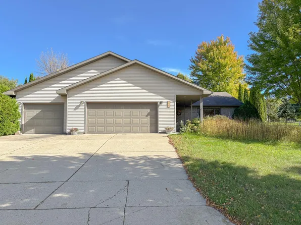 1727 S Court St, Fergus Falls, MN 56537