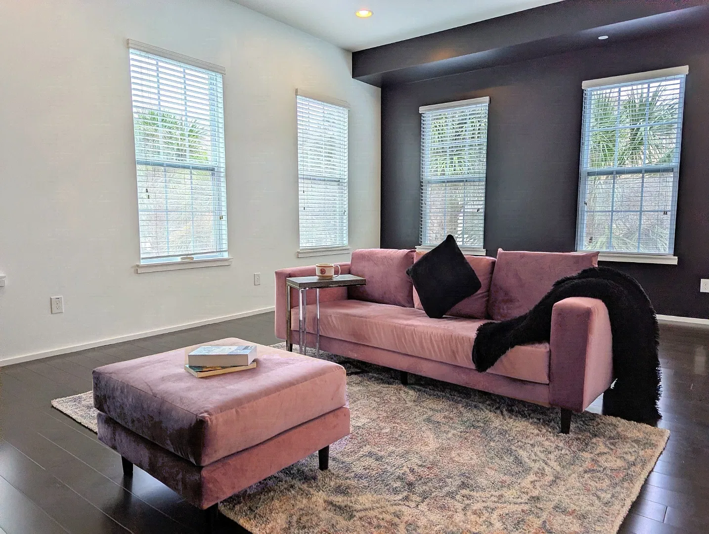 4 bed, 3.5 bath, 2300 sqft, $4,300 — Photo 3