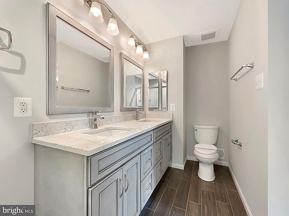5th image of 11711 Critton Cir